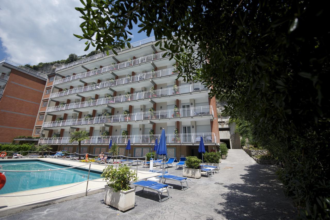 ANGELINA RESIDENCE | ⋆⋆⋆⋆ | MAIORI, ITALY | SEASON DEALS FROM €170